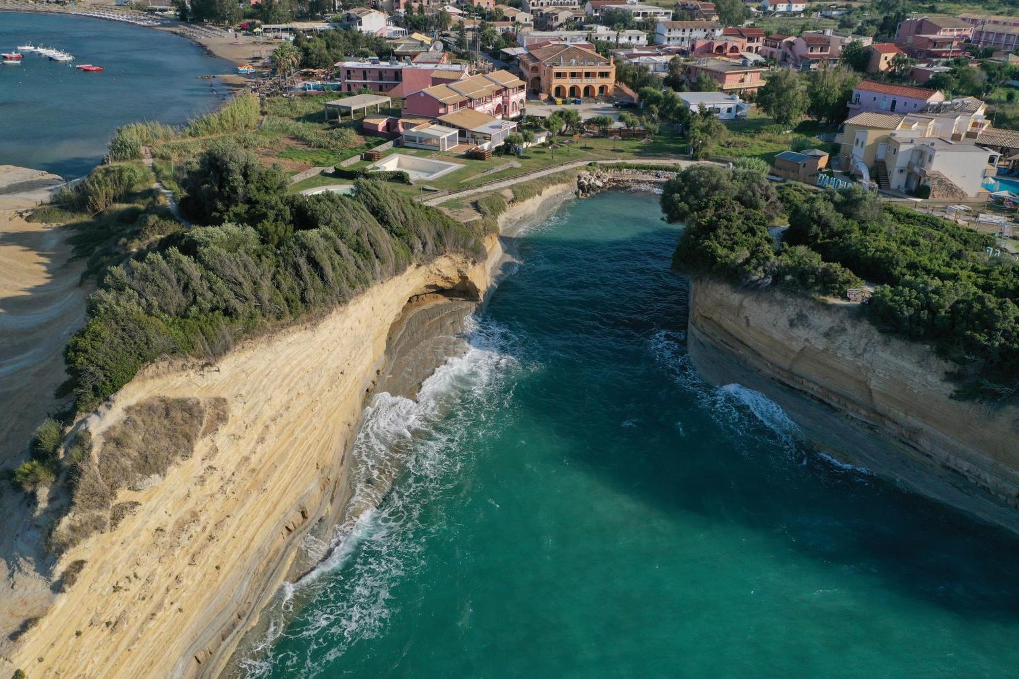 Anemomylos Lefkimmi Luxus Suites-Boutique Hotel & Pool Zewnętrze zdjęcie
